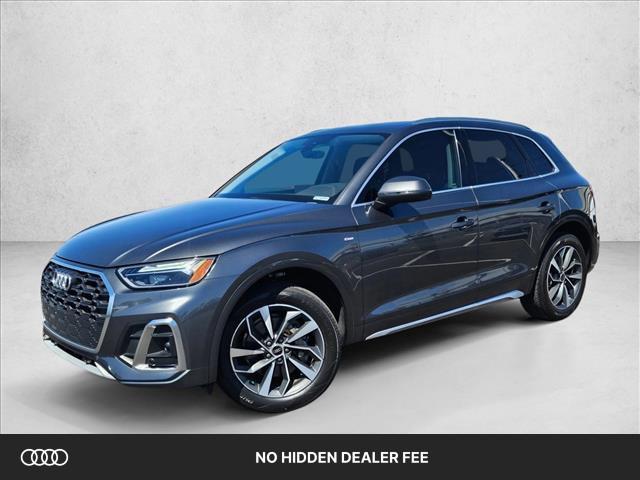 2023 Audi Q5 45 Premium Plus's photo