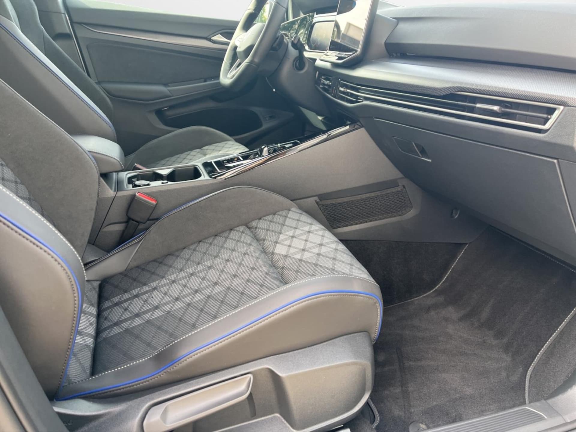 Volkswagen Golf Variant R-Line