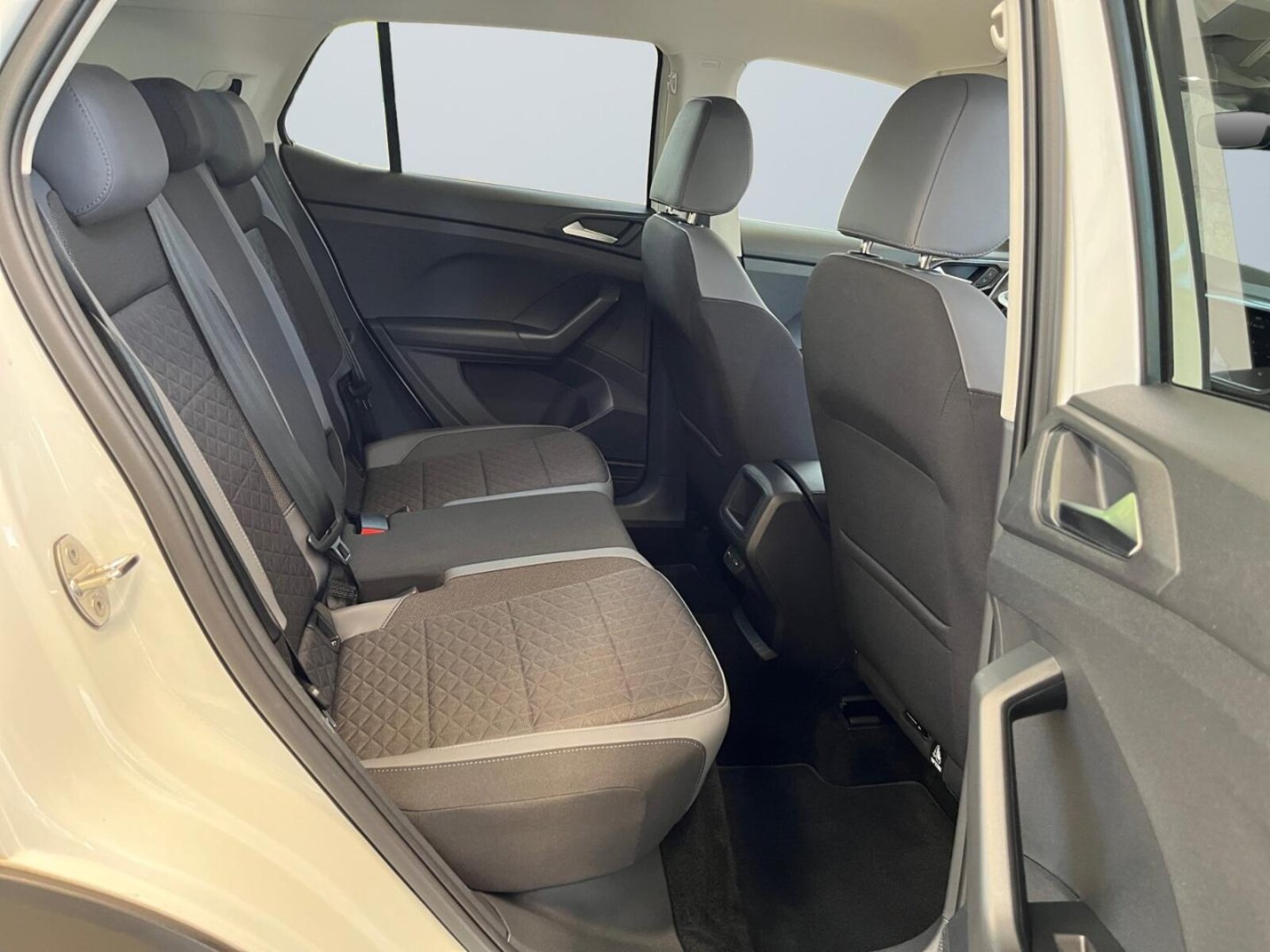 Volkswagen T-Cross – Bild 11