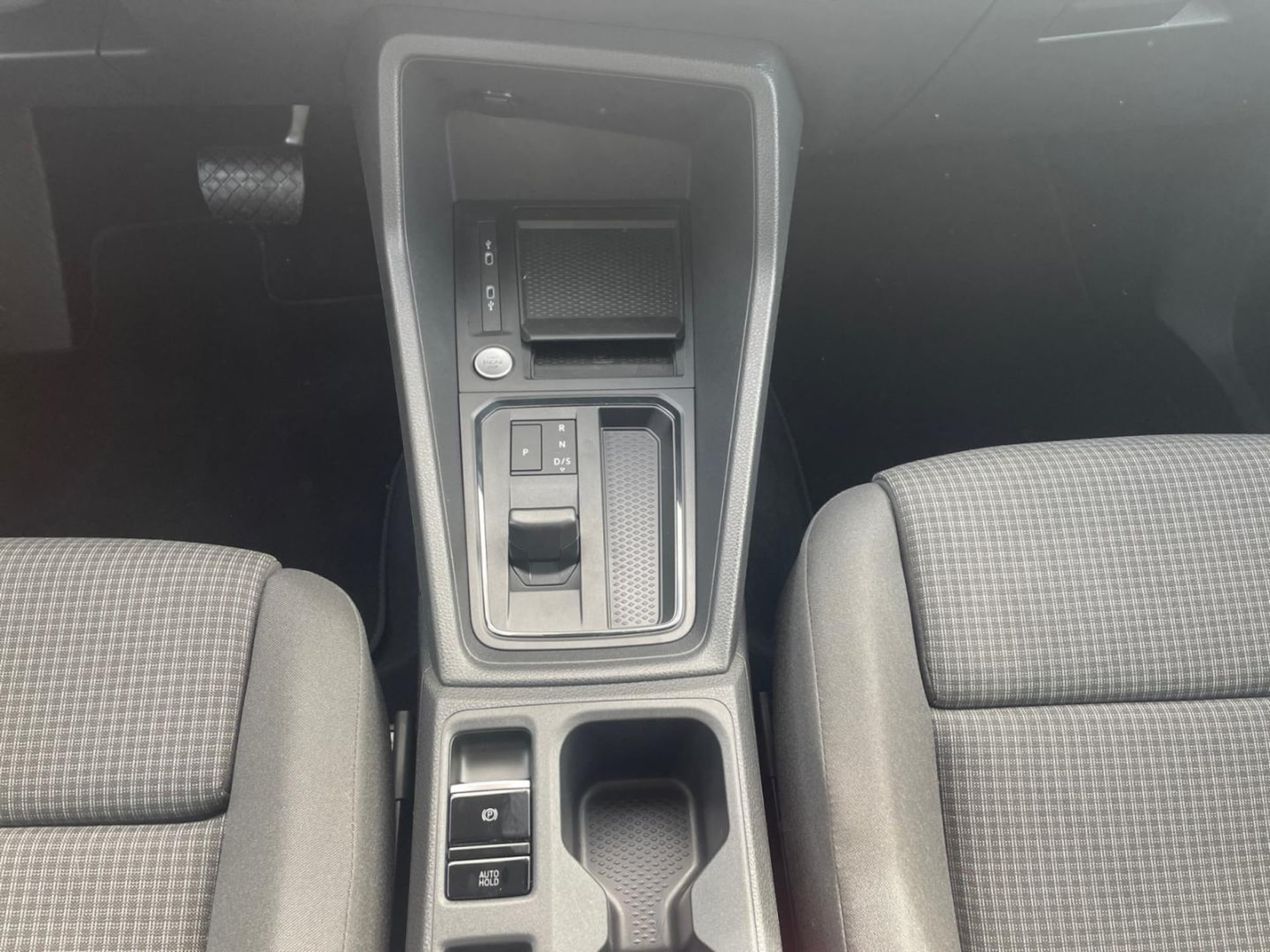Volkswagen Caddy Basis-Modell