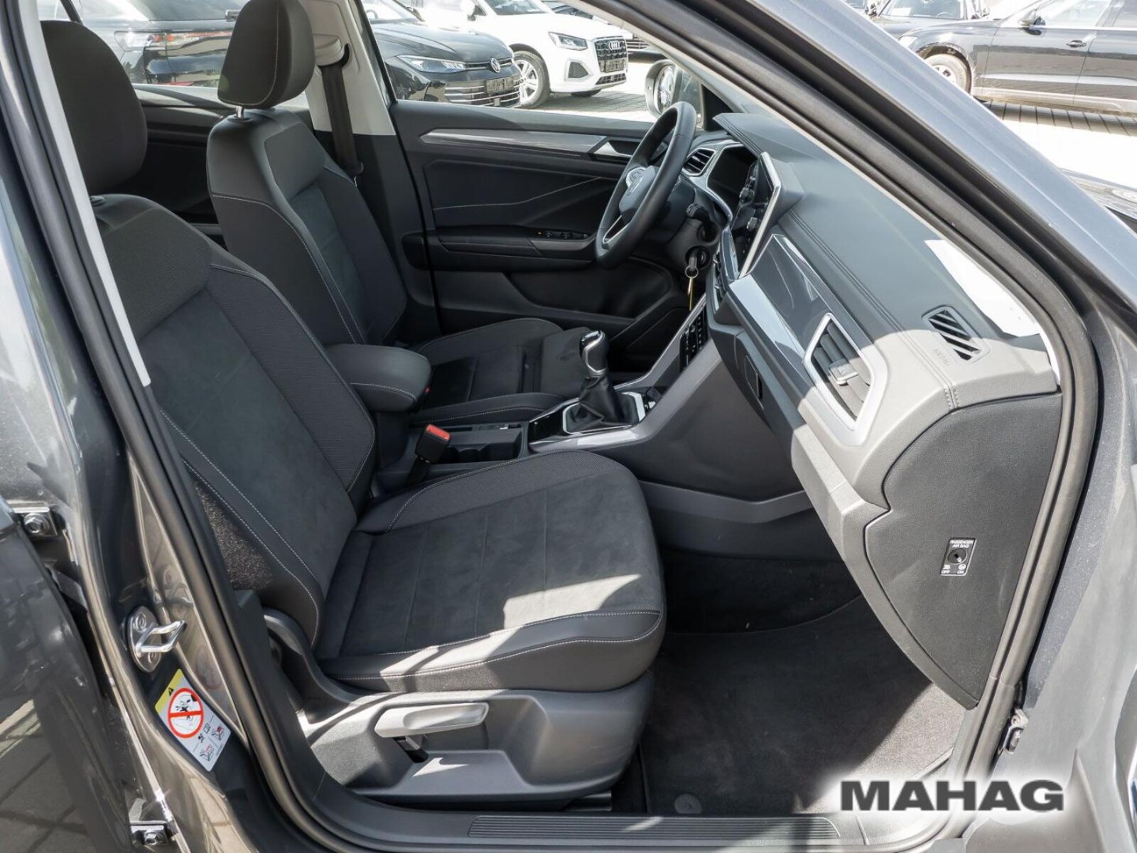 Volkswagen T-Roc – Bild 13