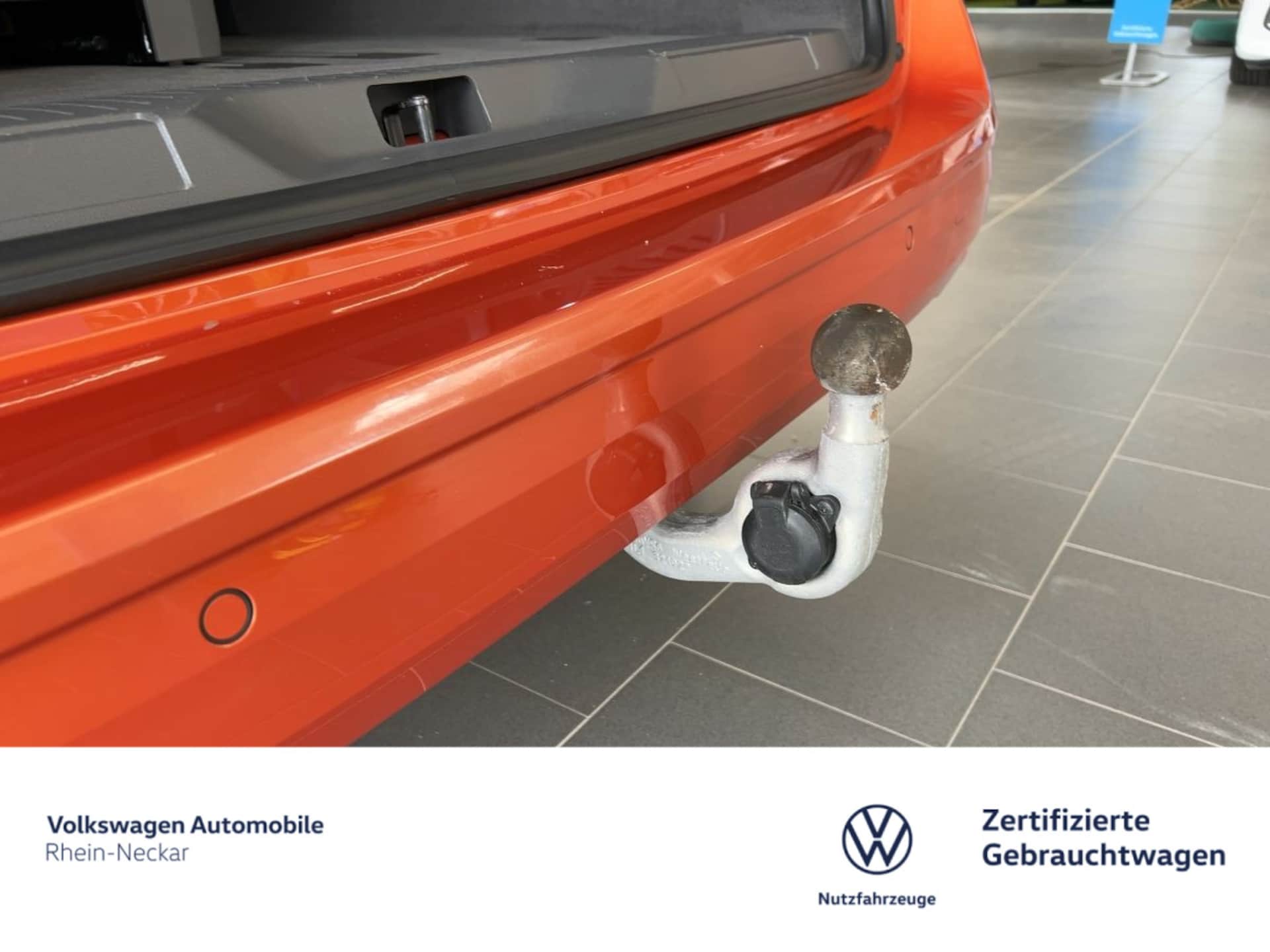 Volkswagen Multivan Basis-Modell
