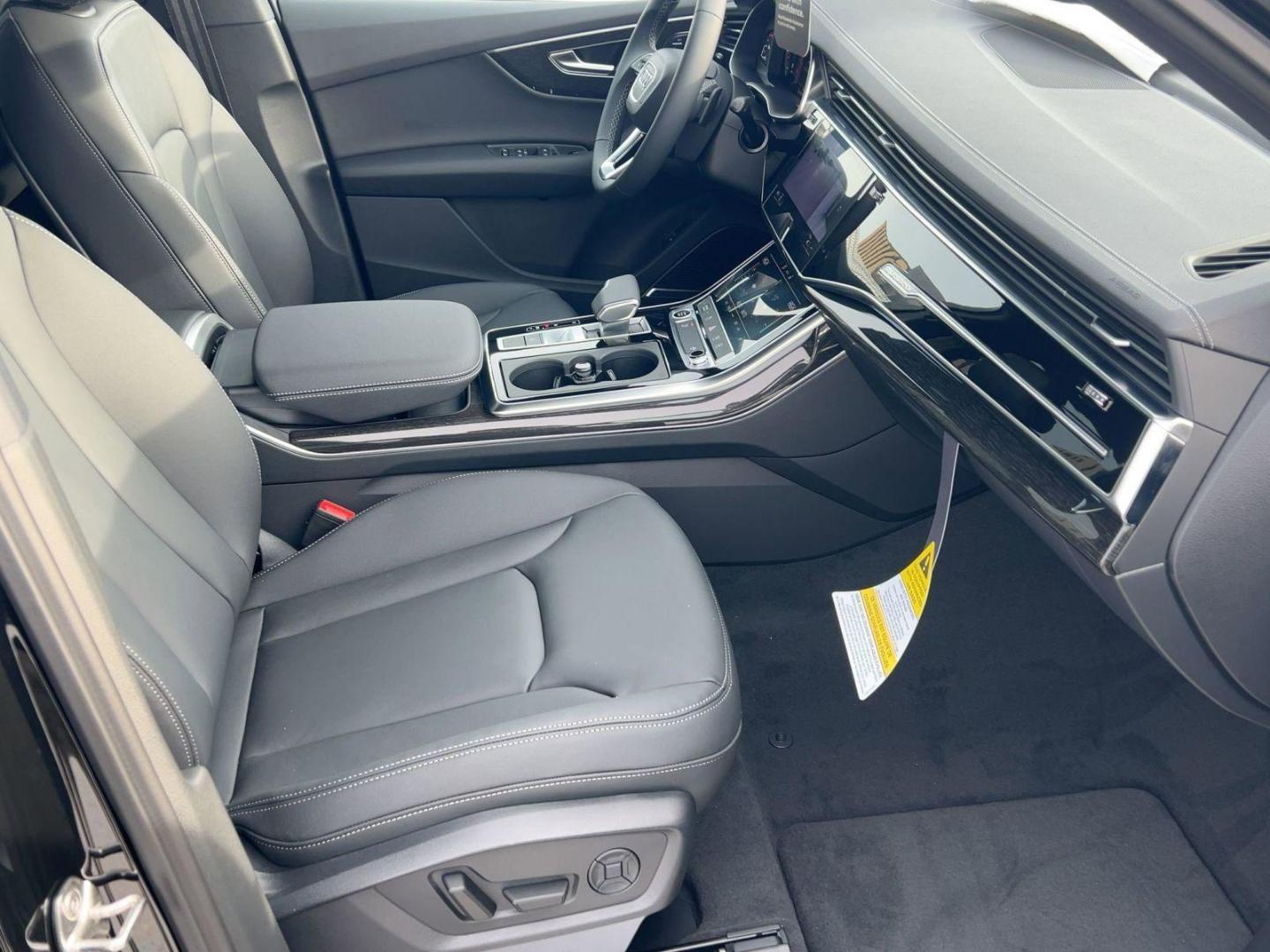 2026 Audi Q7 Premium - Photo 28