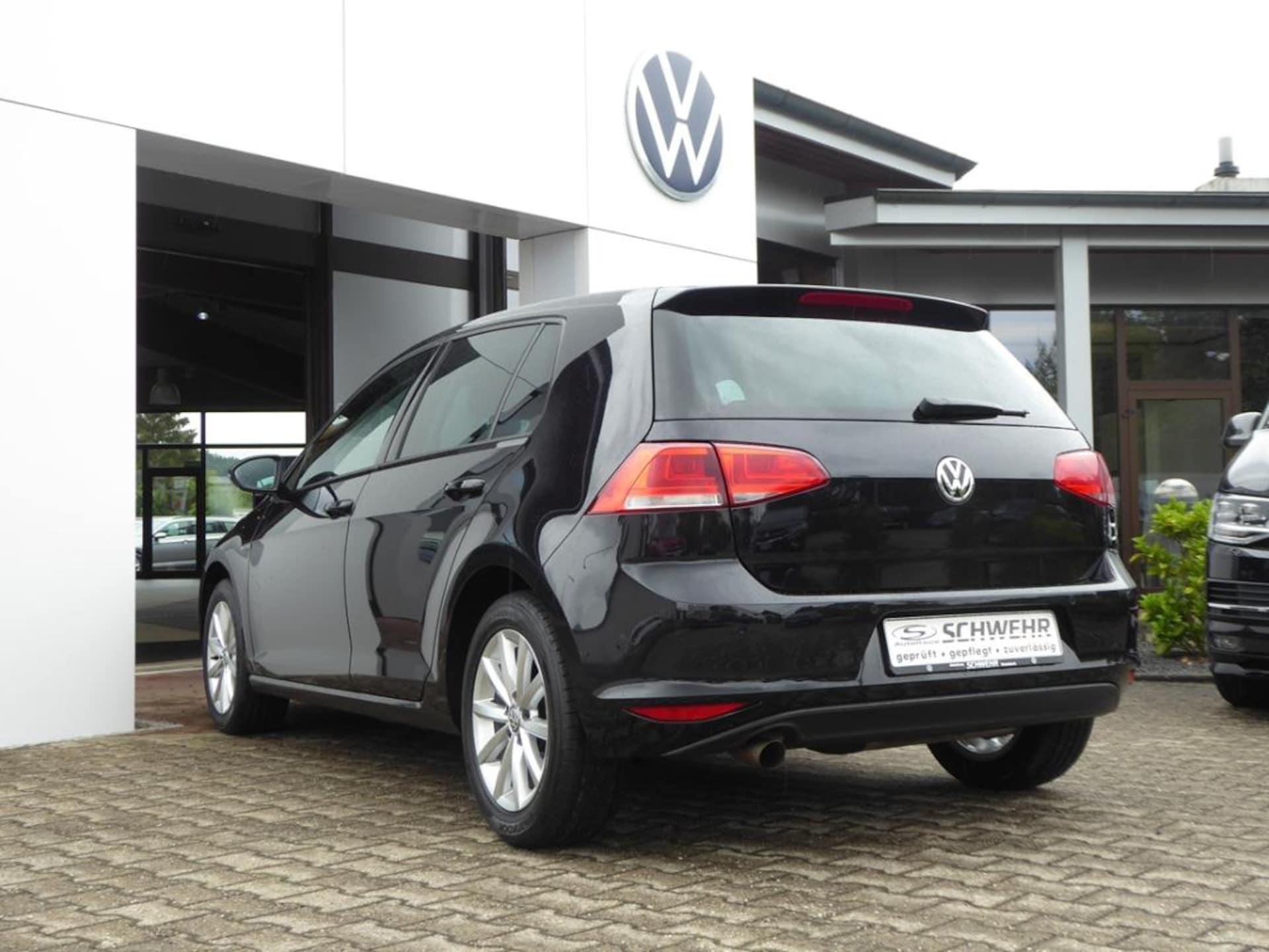Volkswagen Golf LOUNGE