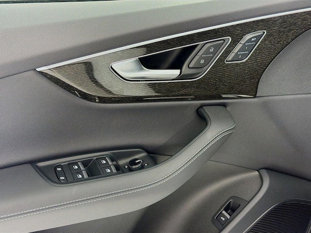 2026 Audi Q7 Premium Plus - Photo 18