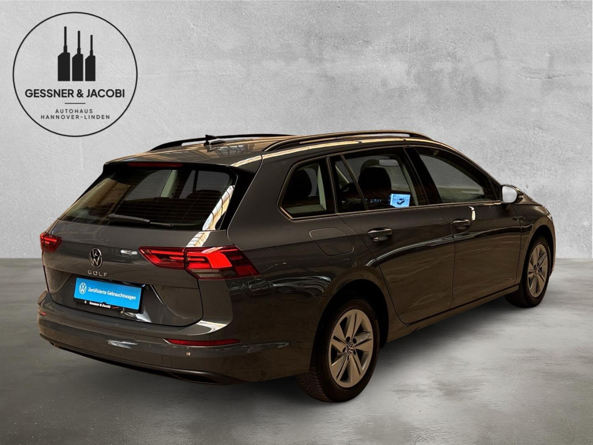 Volkswagen Golf Variant Life