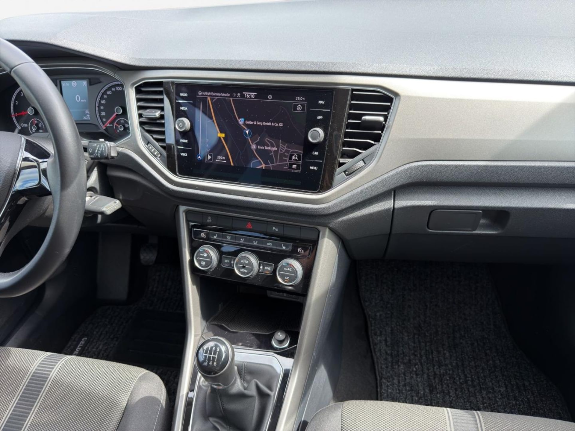 Volkswagen T-Roc Style