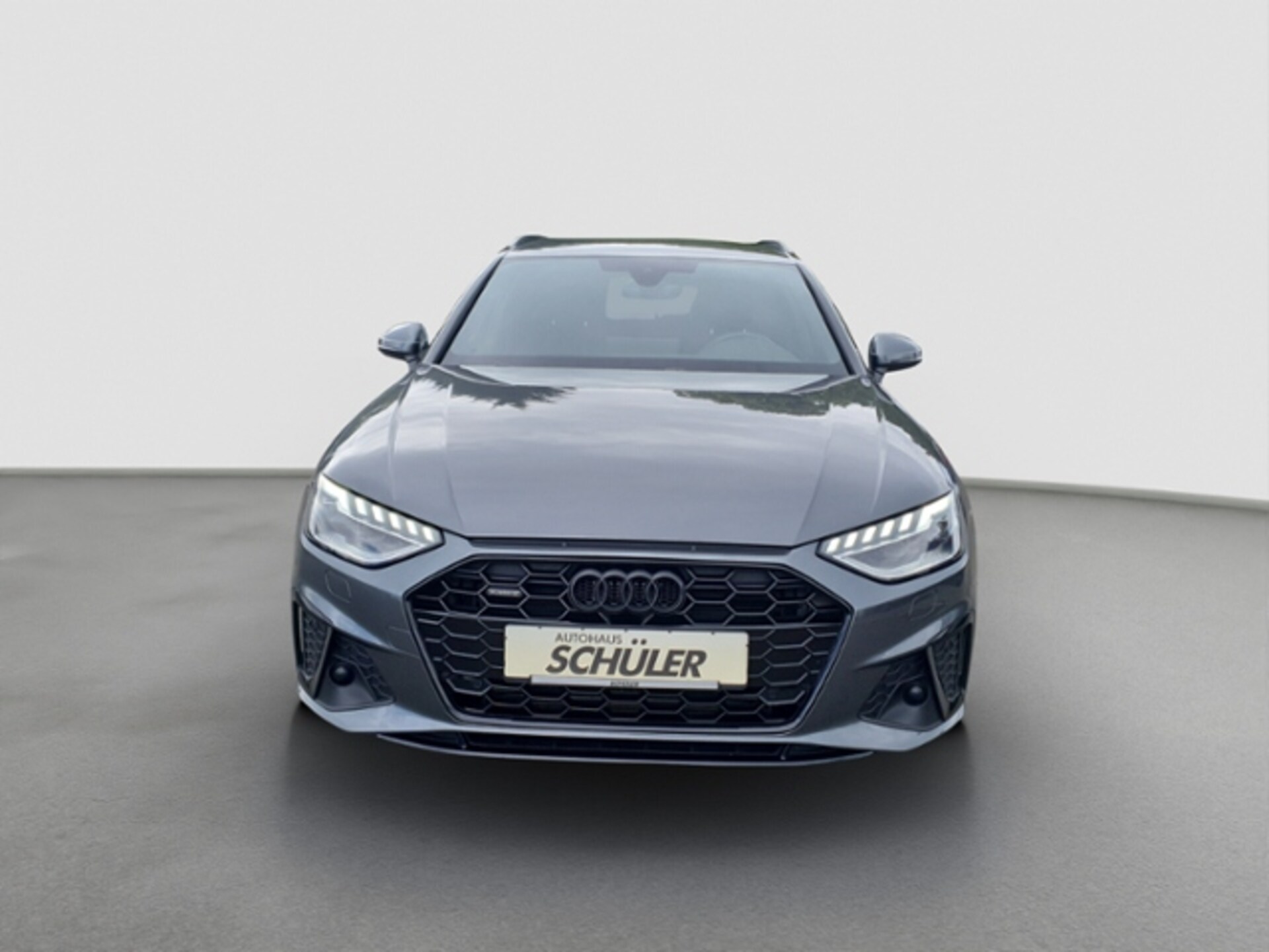 Audi A4 Avant S line