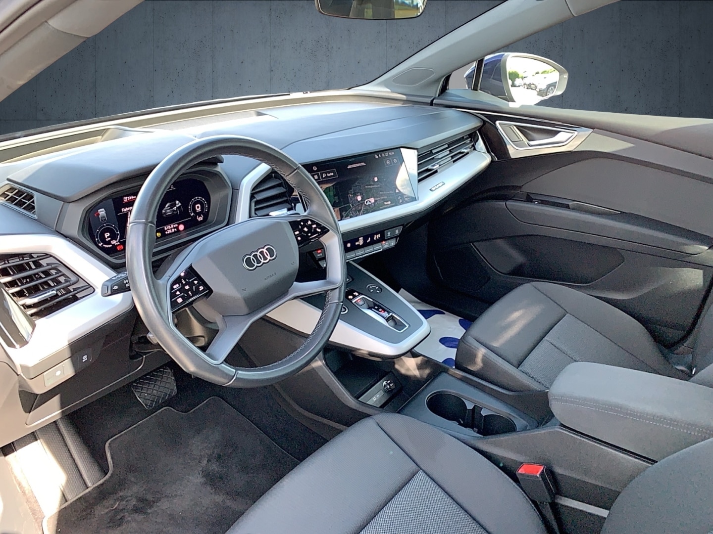 Image about Audi Q4 e-tron 40 e-tron