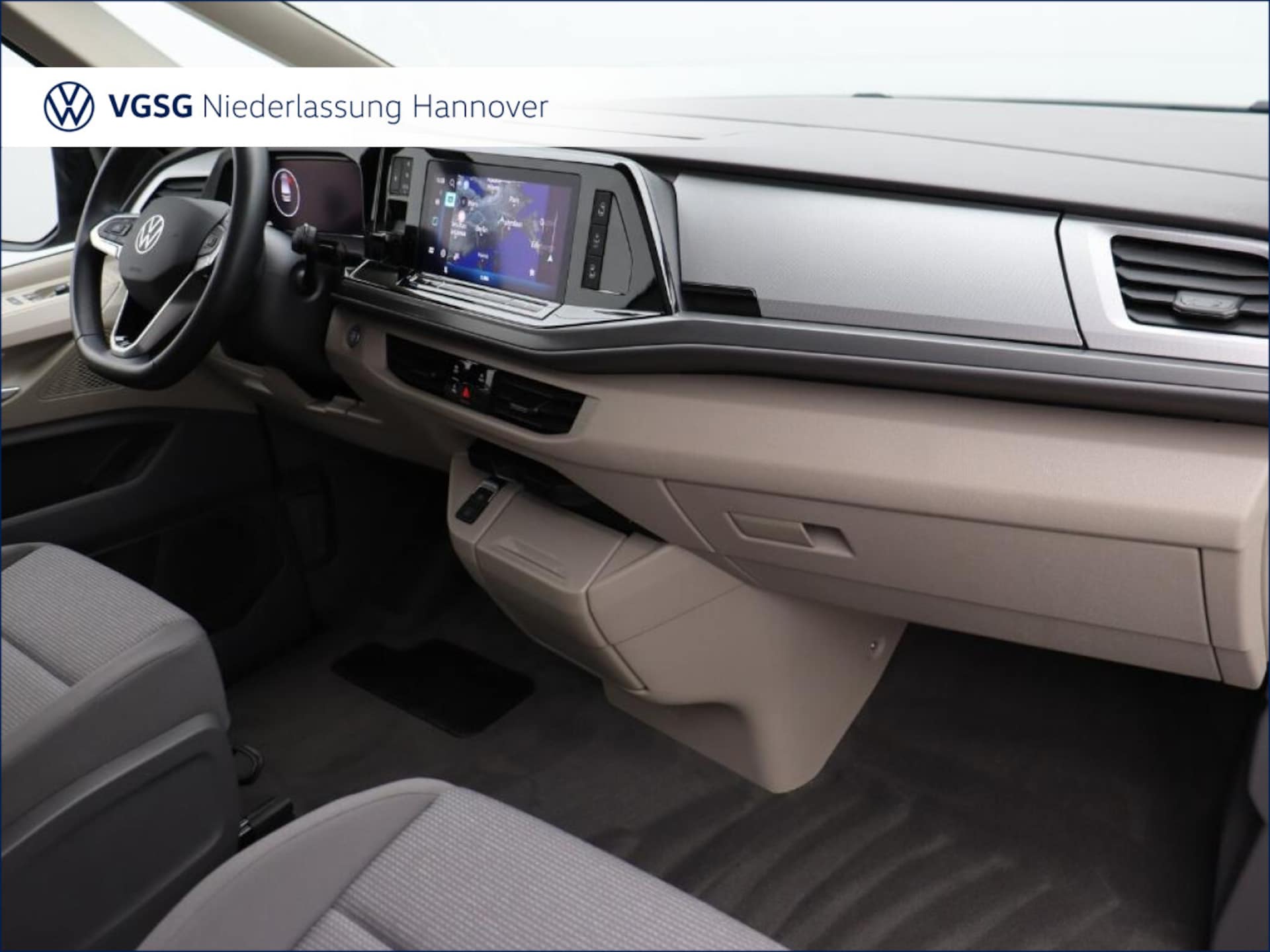 Volkswagen Multivan Langversion Basis-Modell