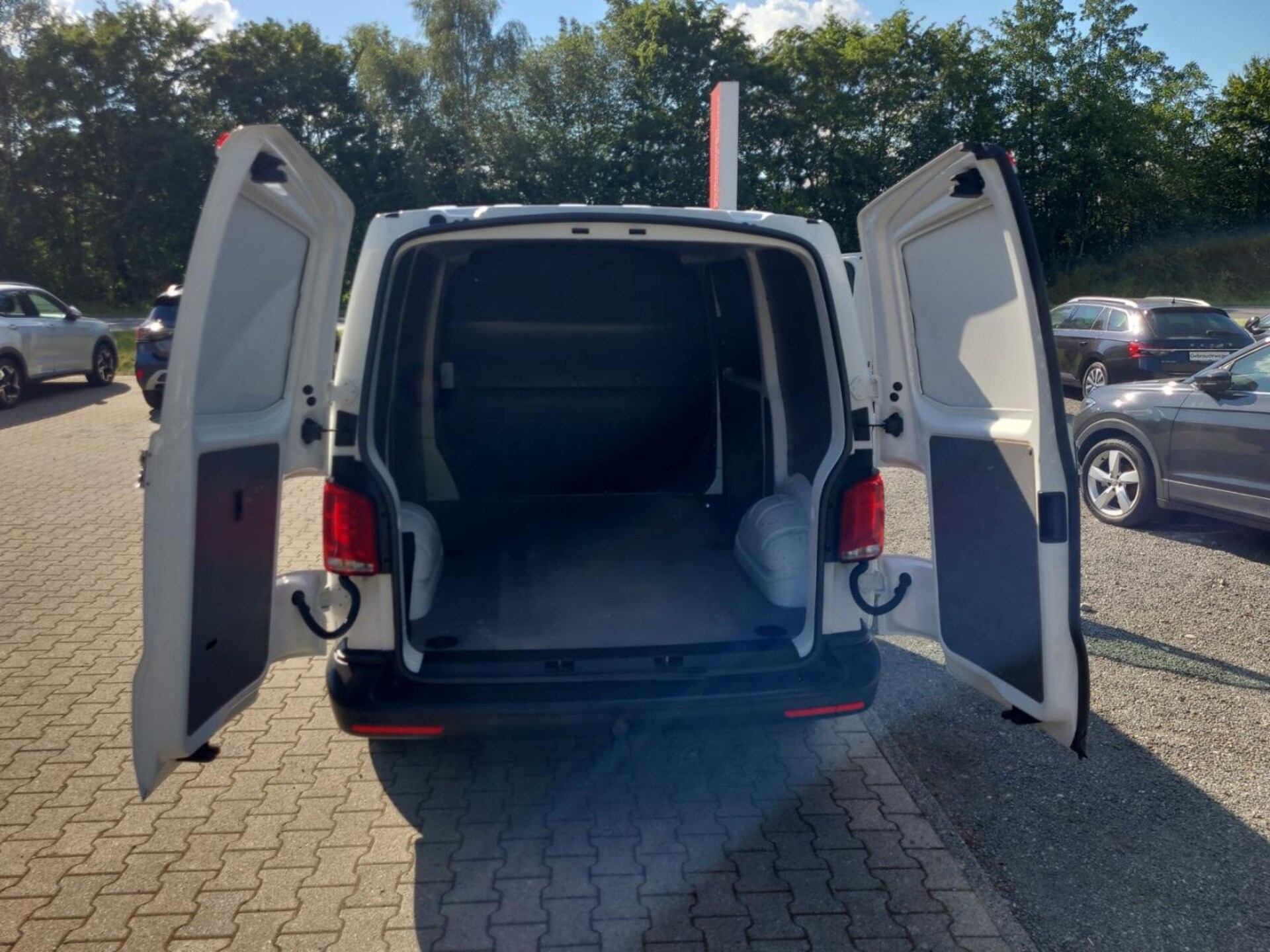 Volkswagen T6.1 Transporter Kasten kurzer Radstand
