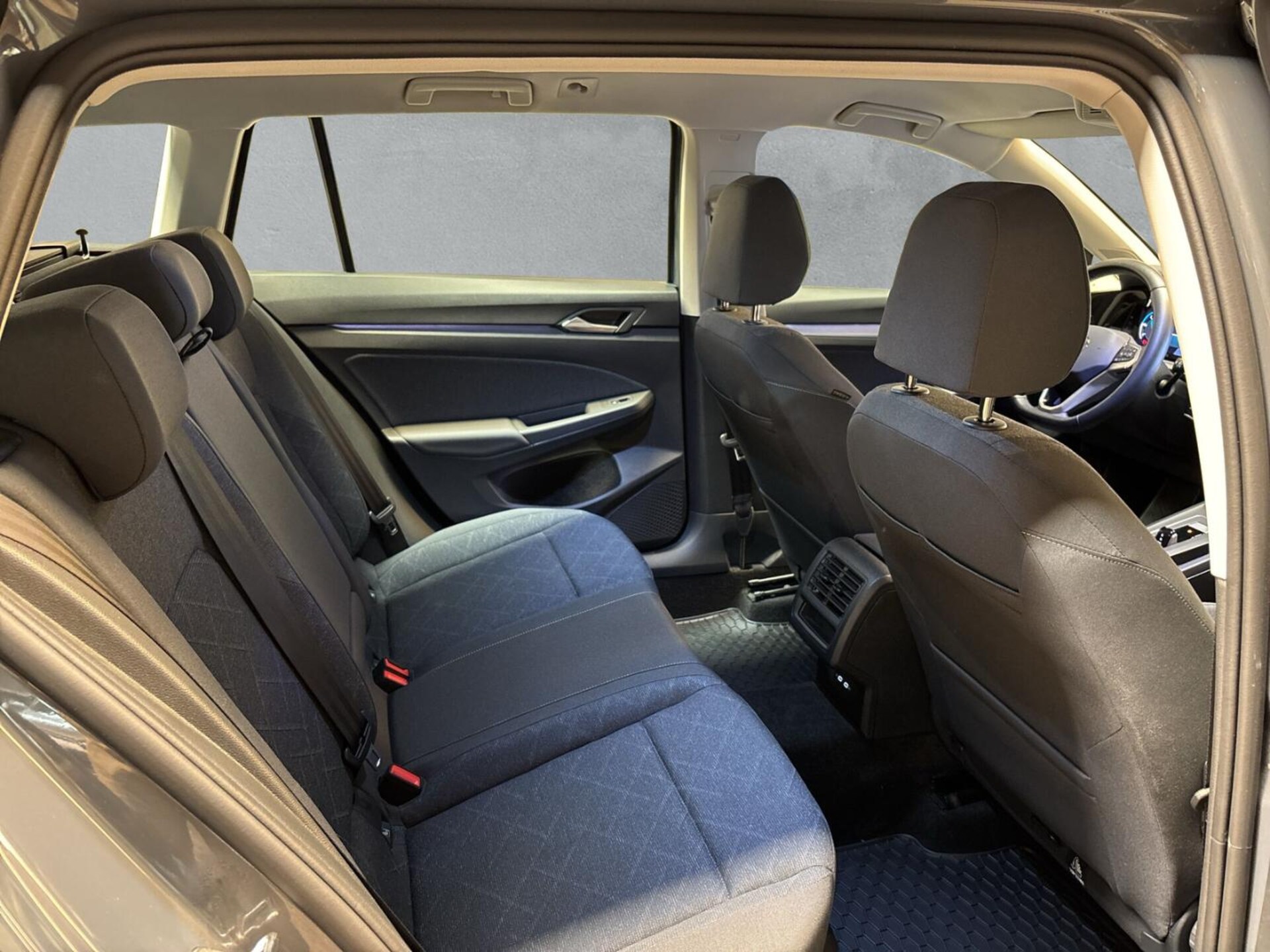 Volkswagen Golf Variant Life