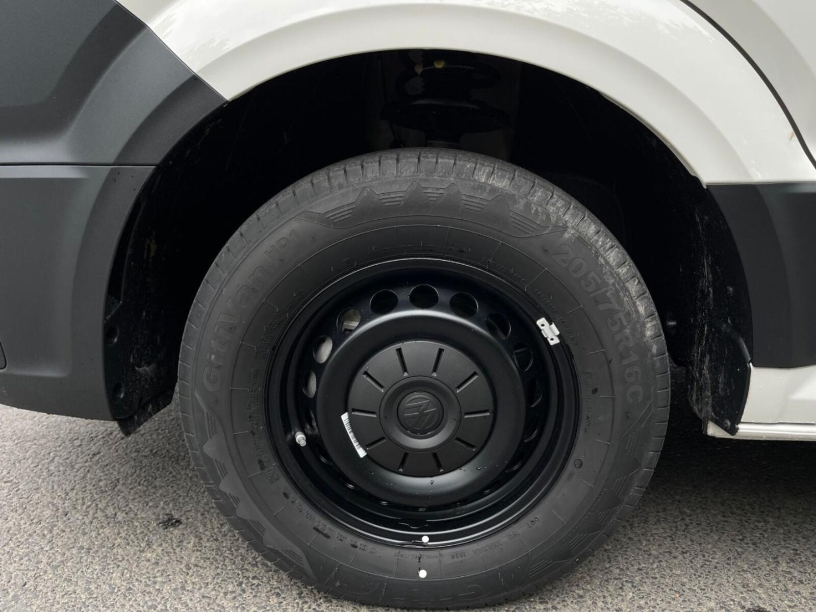 Volkswagen Crafter Kasten mittlerer Radstand – Bild 15