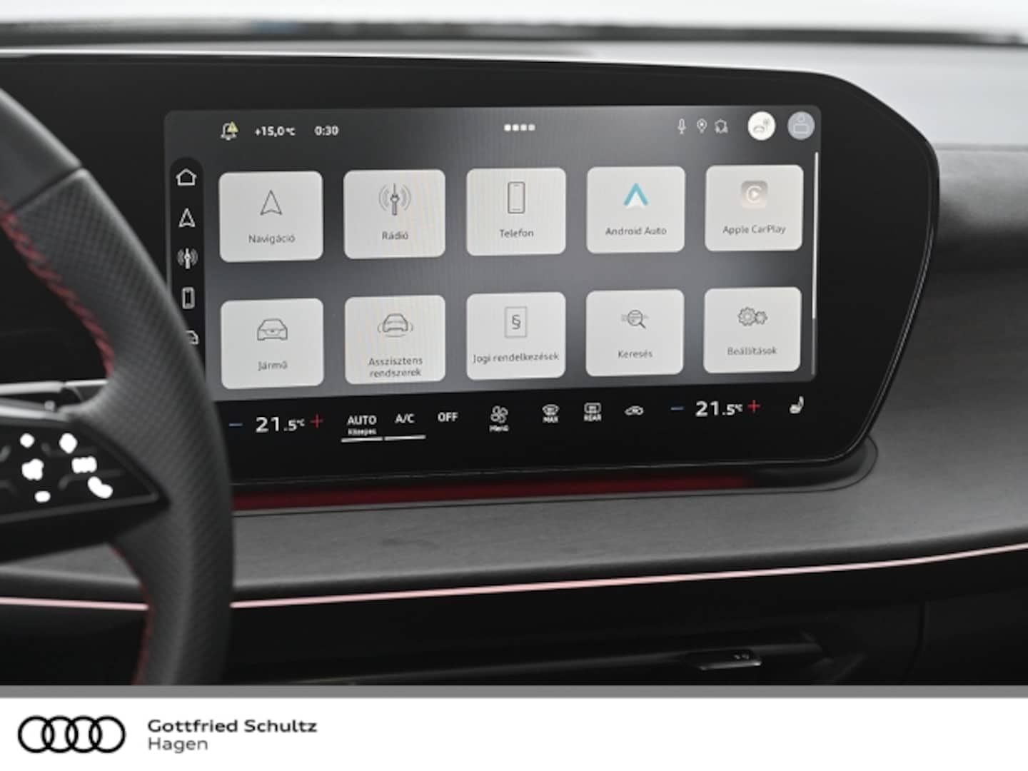 Bild über Audi Q3 SUV TFSI quattro 195 kW S tronic - für weitere Informationen kontaktieren Sie den Audi Partner