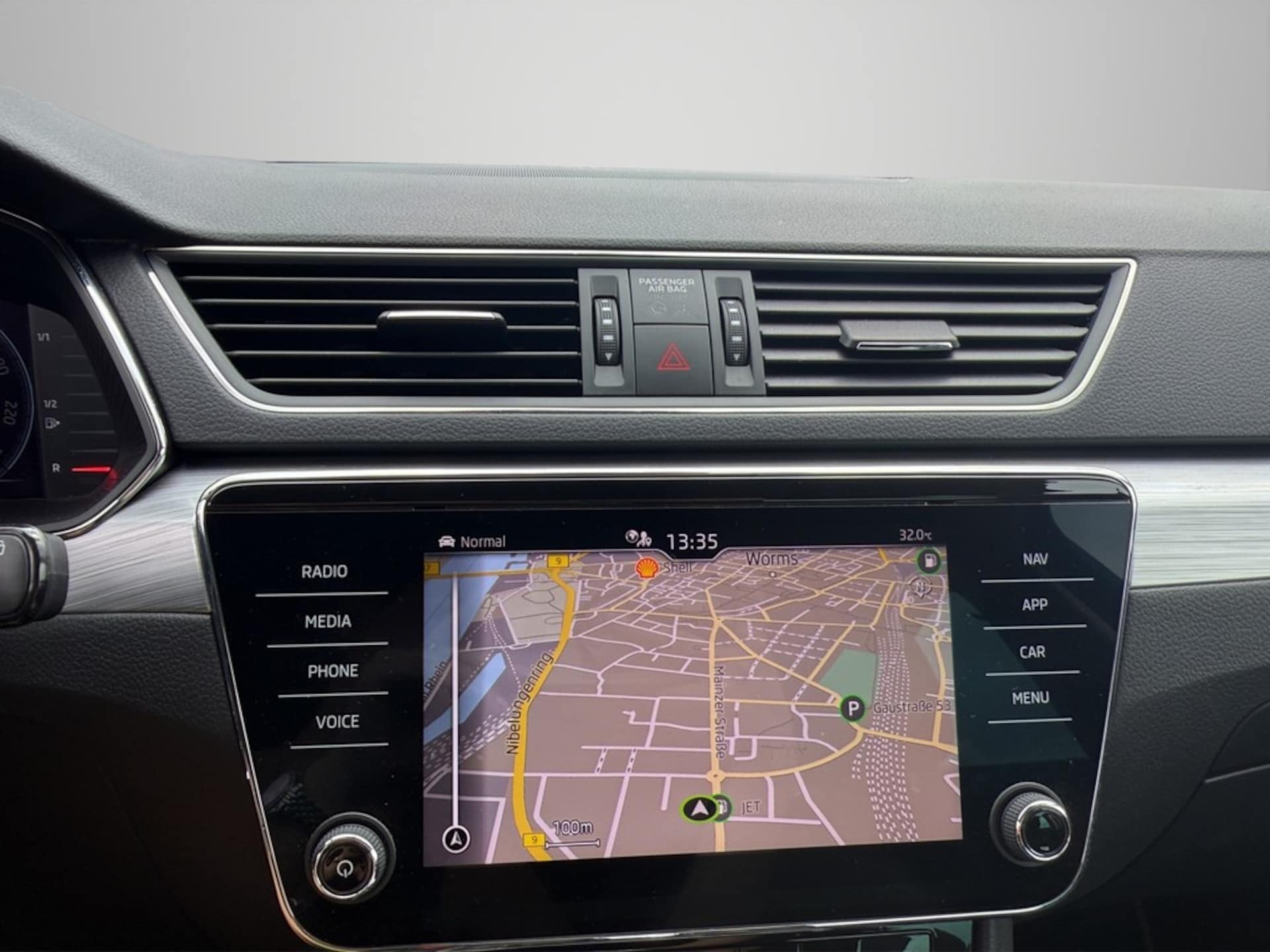 Skoda Superb Combi Ambition