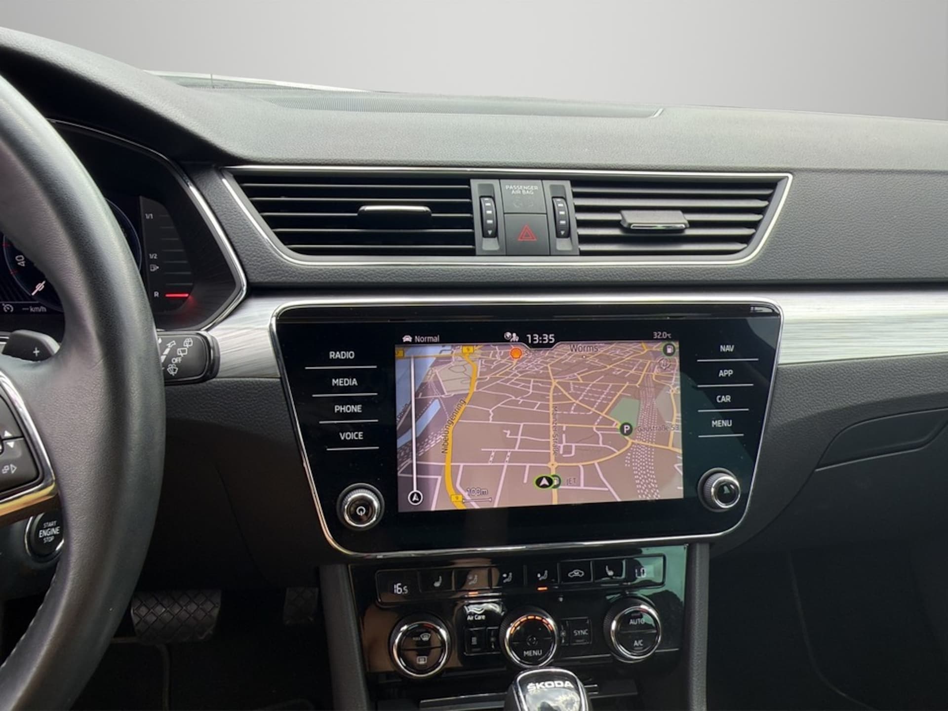 Skoda Superb Combi Ambition