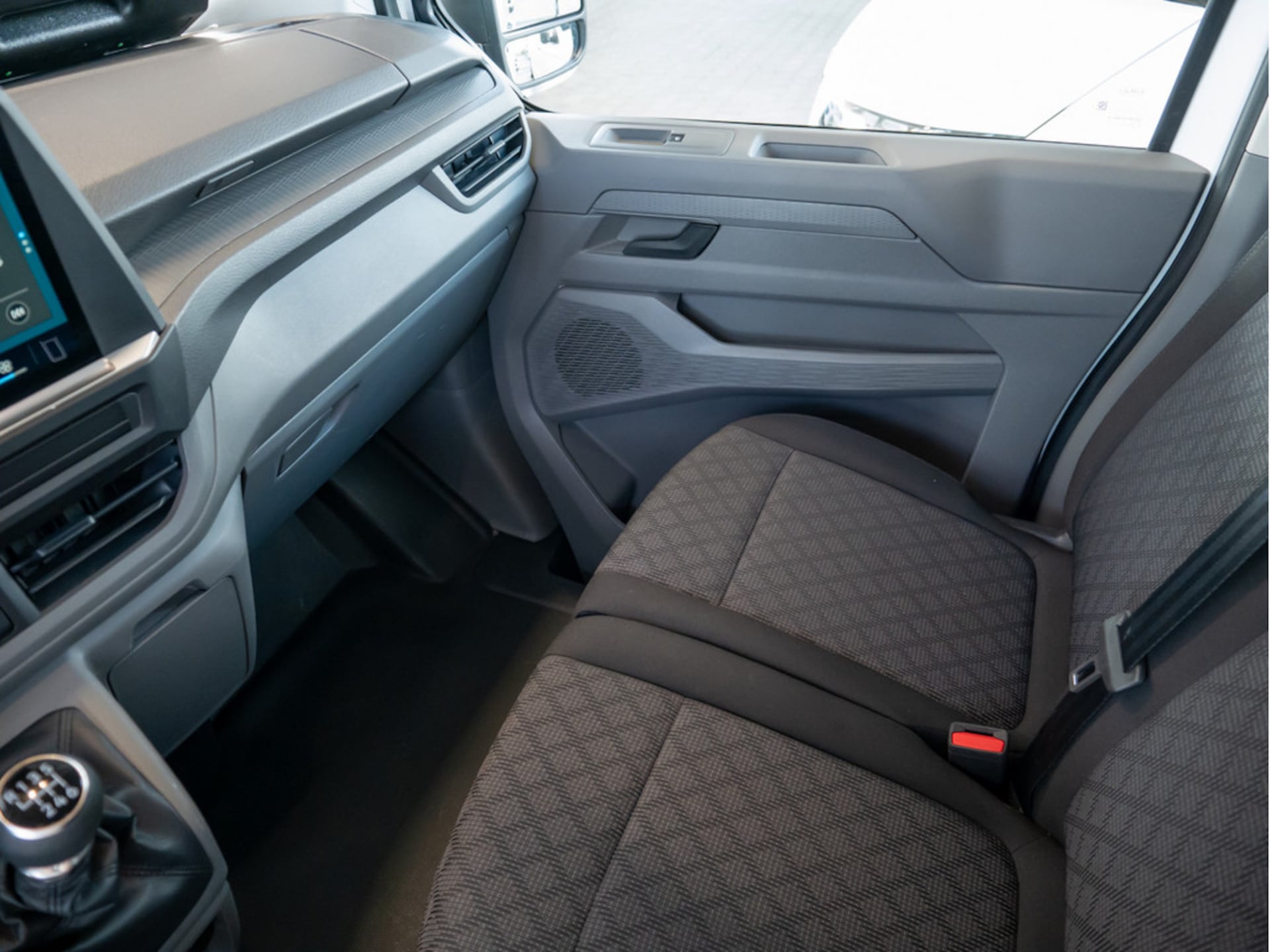 Volkswagen Transporter Kasten langer Radstand