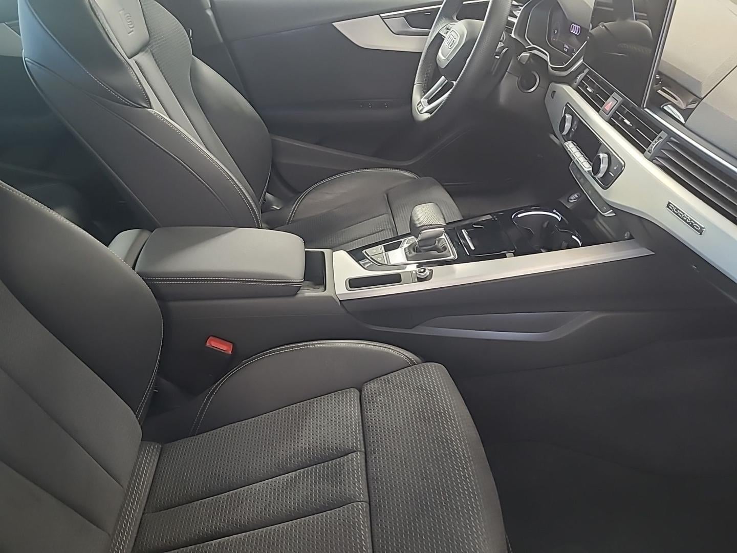 Bild über Audi A5 Sportback S line business 40 TFSI quattro S tronic - für weitere Informationen kontaktieren Sie den Audi Partner
