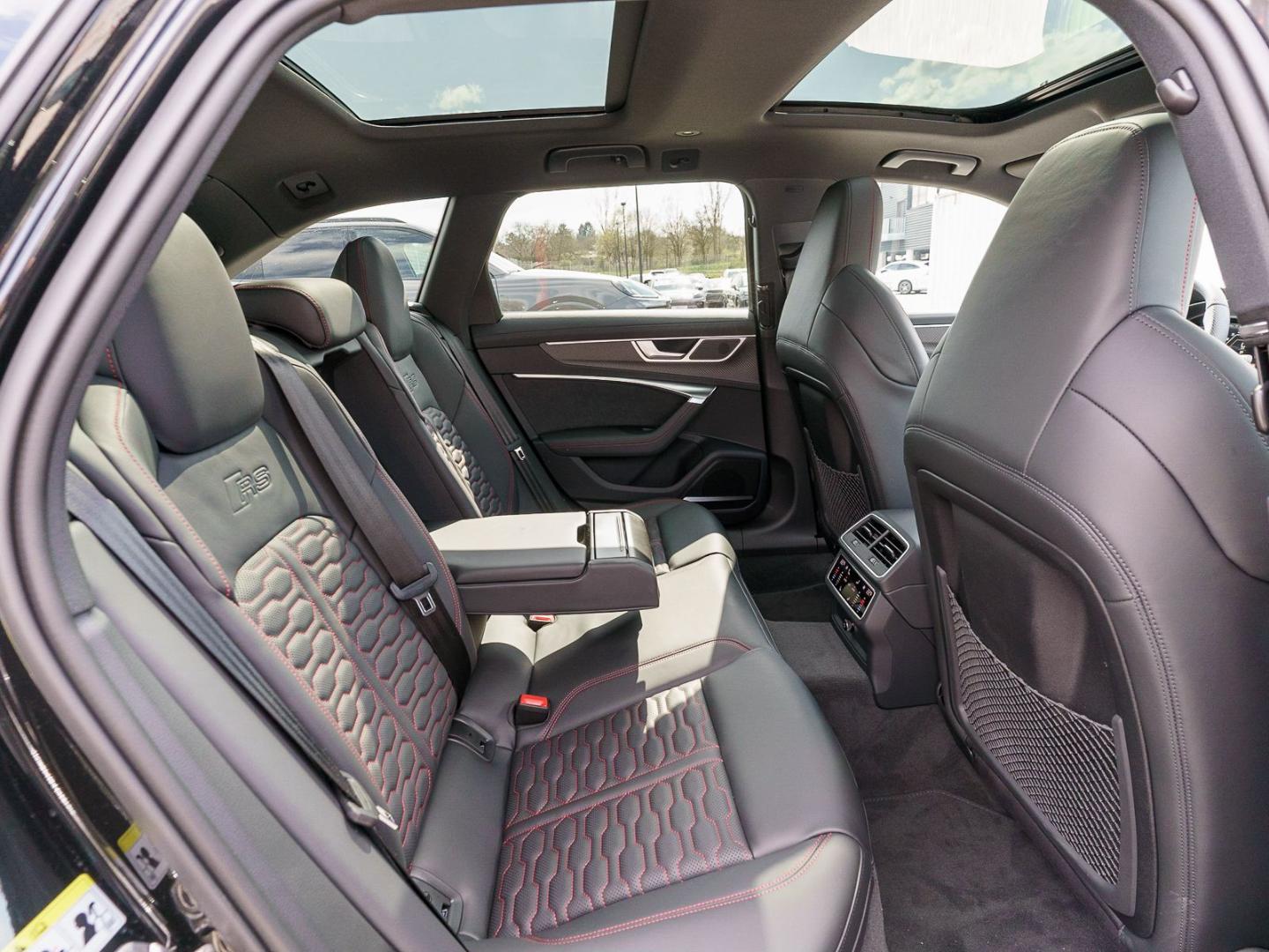 Image about Audi RS 6 Avant performance quattro tiptronic