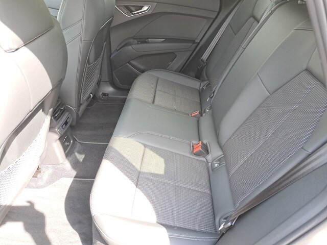 Image about Audi Q4 e-tron 35 e-tron