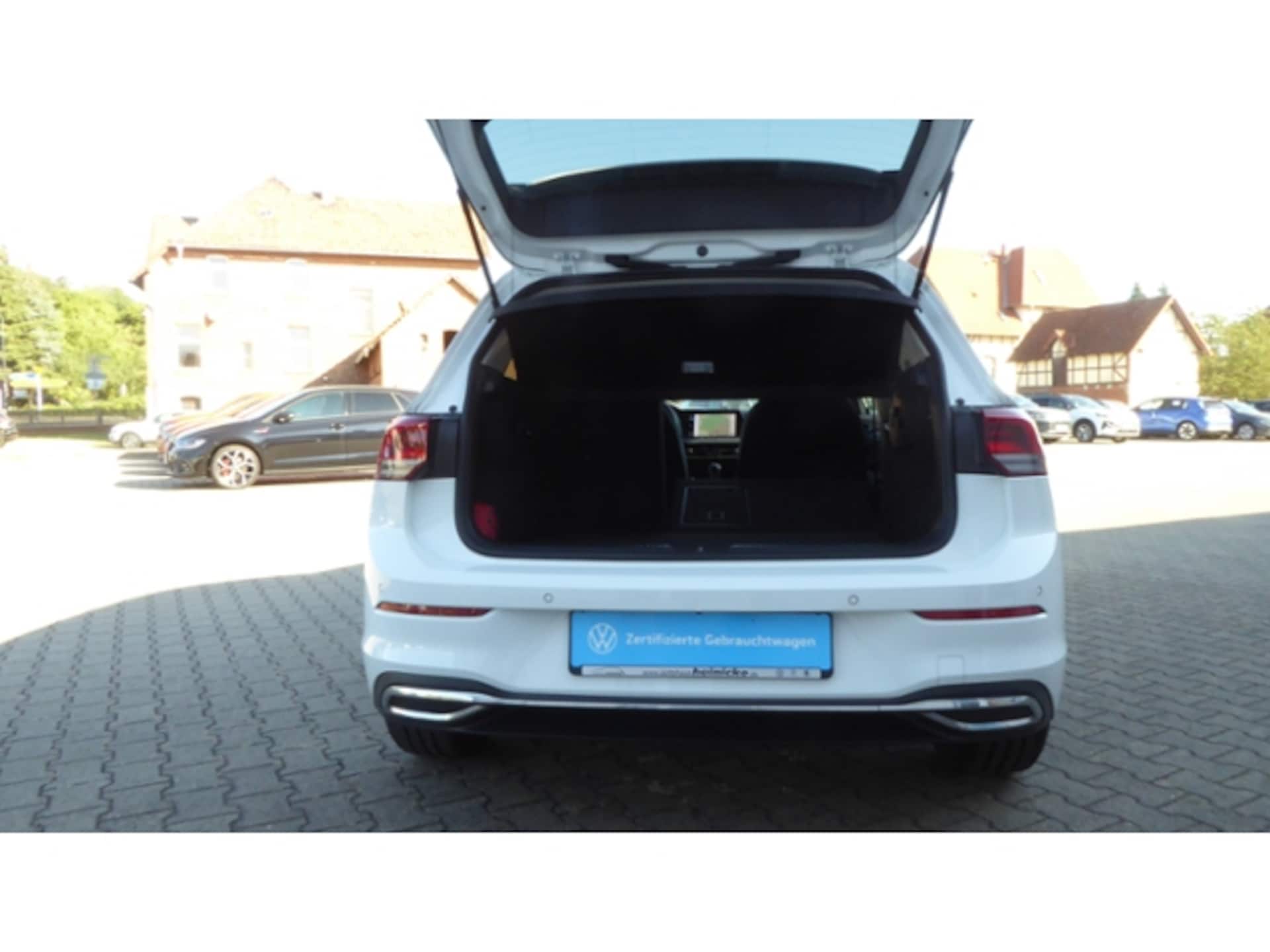 Volkswagen Golf Active