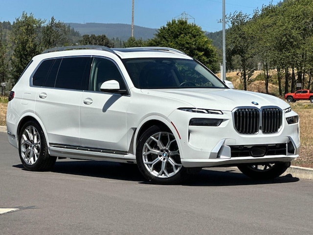 2025 BMW X7