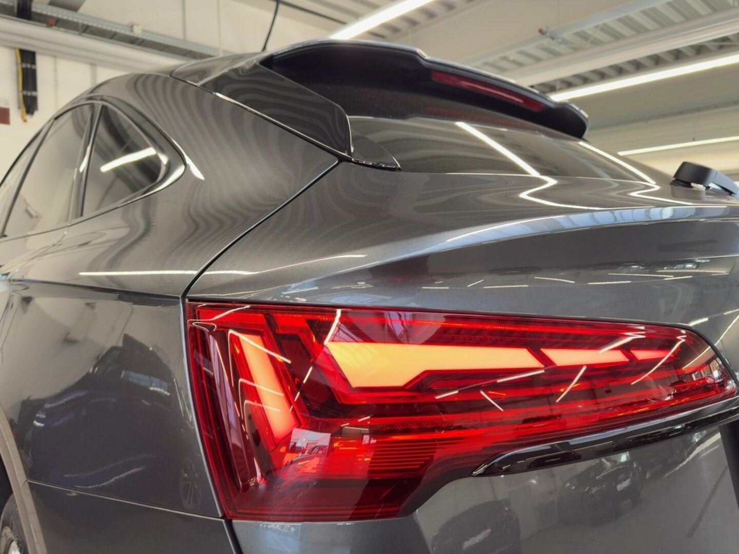 Bild über Audi Q5 Sportback 40 TDI quattro S tronic - für weitere Informationen kontaktieren Sie den Audi Partner