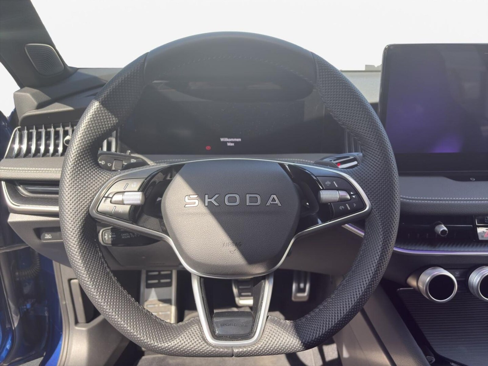 Škoda Superb Combi – Bild 8