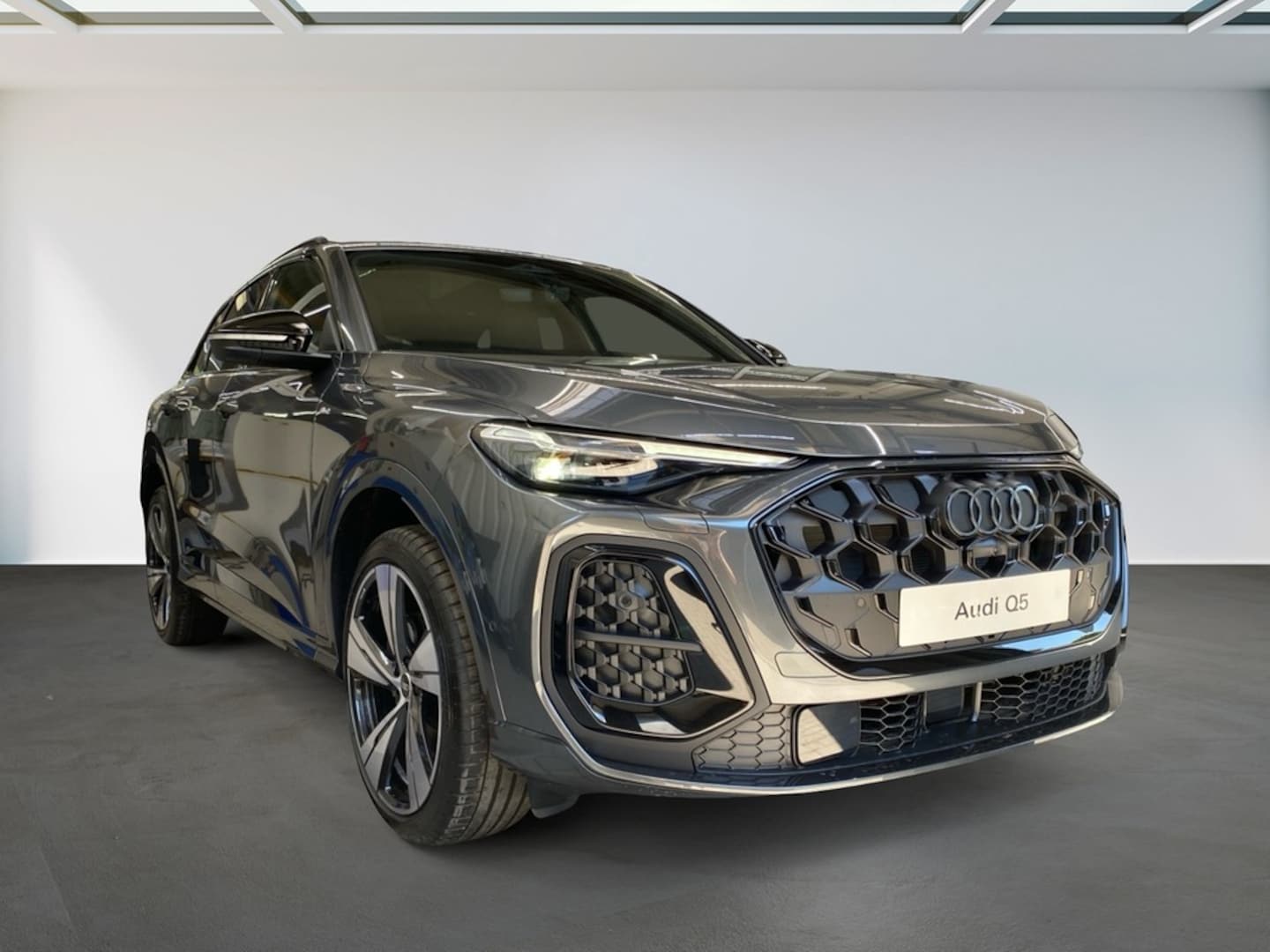 Bild über Audi Q5 SUV TDI quattro 220 kW S tronic - für weitere Informationen kontaktieren Sie den Audi Partner