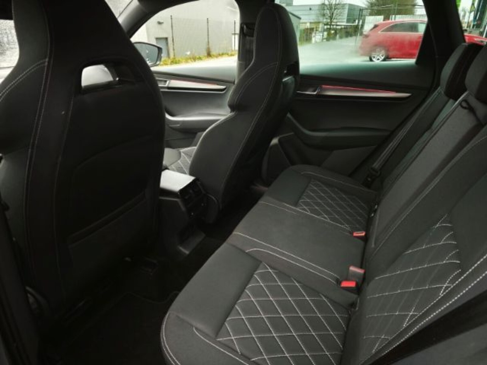 Škoda Karoq – Bild 11