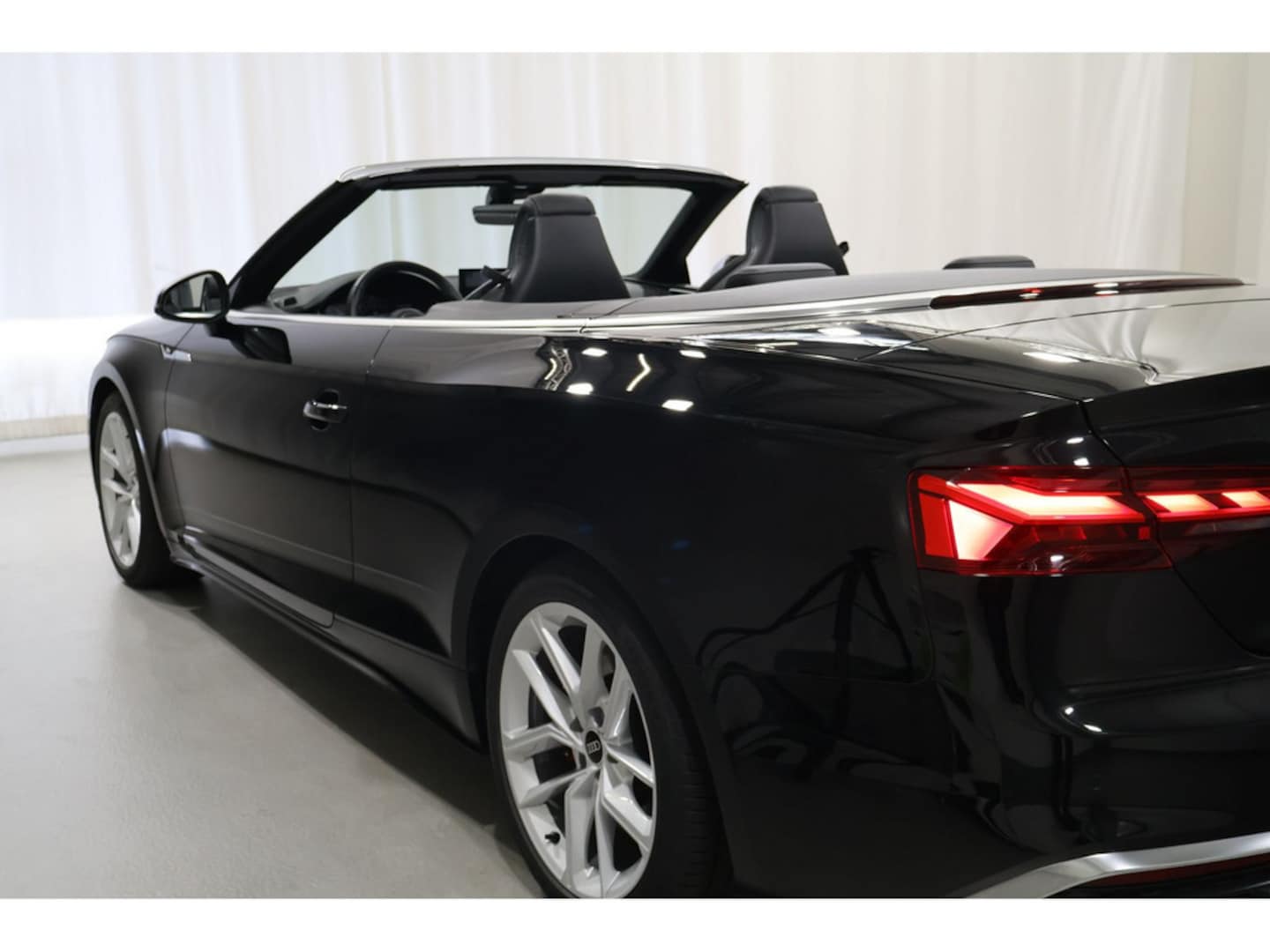 Bild über Audi S5 Cabriolet TFSI quattro tiptronic - für weitere Informationen kontaktieren Sie den Audi Partner