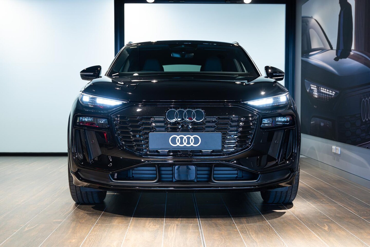 Image about Audi Q6 Sportback e-tron e-tron quattro