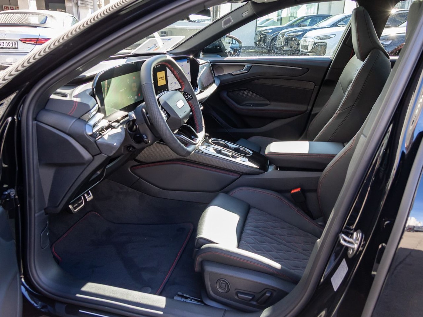 Bild über Audi A6 Avant e-hybrid e-hybrid quattro 270 kW S tronic - für weitere Informationen kontaktieren Sie den Audi Partner