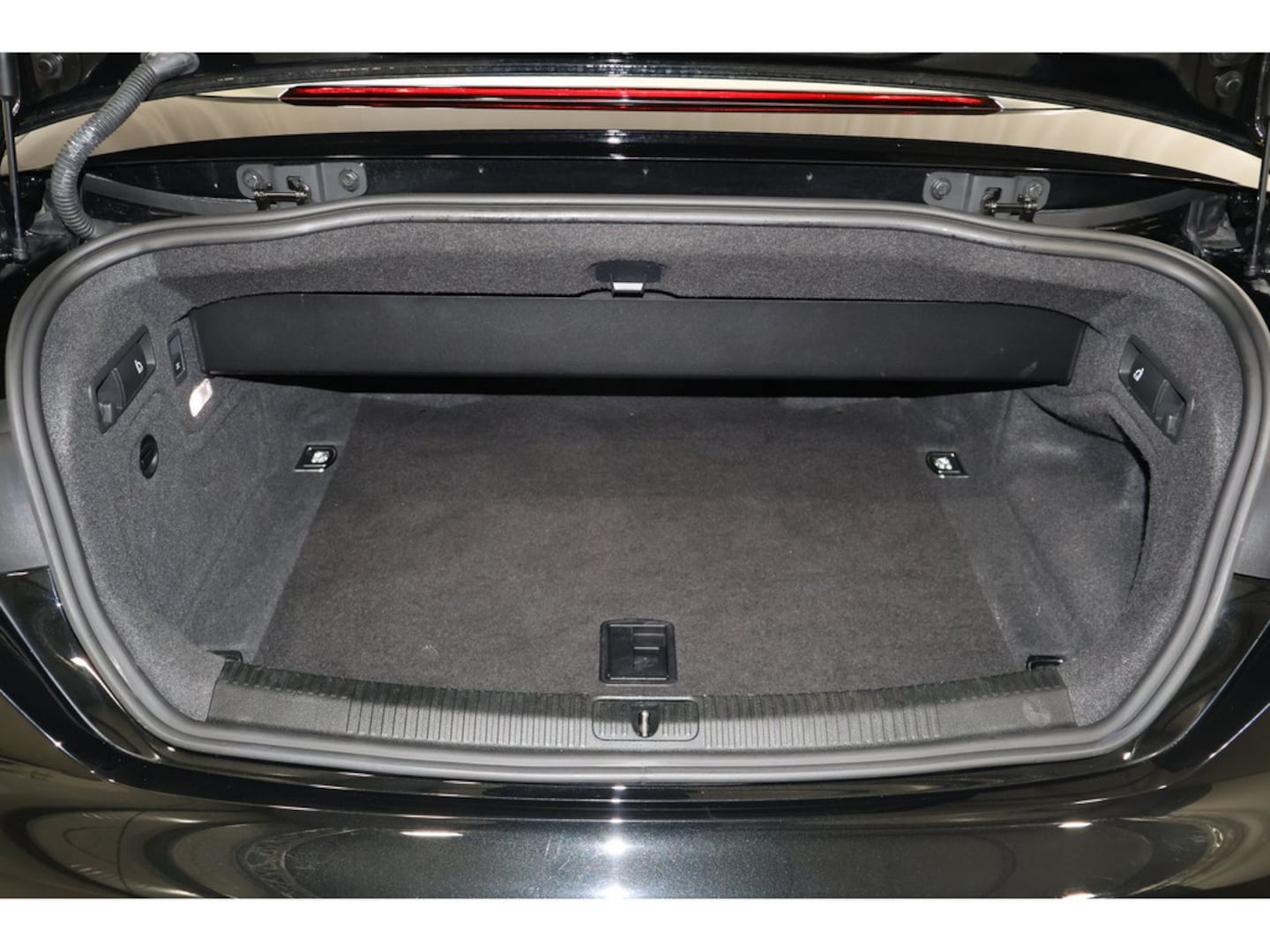Bild über Audi S5 Cabriolet TFSI quattro tiptronic - für weitere Informationen kontaktieren Sie den Audi Partner