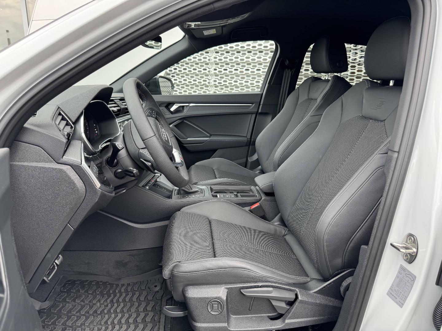 Image about Audi Q3 Sportback S line plus 35 TFSI 110 kW (150 ch) S tronic