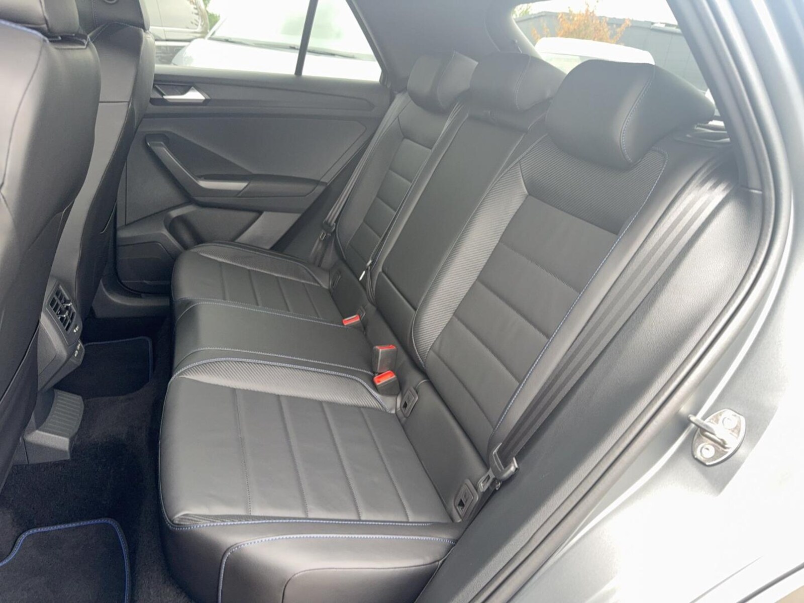 Volkswagen T-Roc – Bild 13