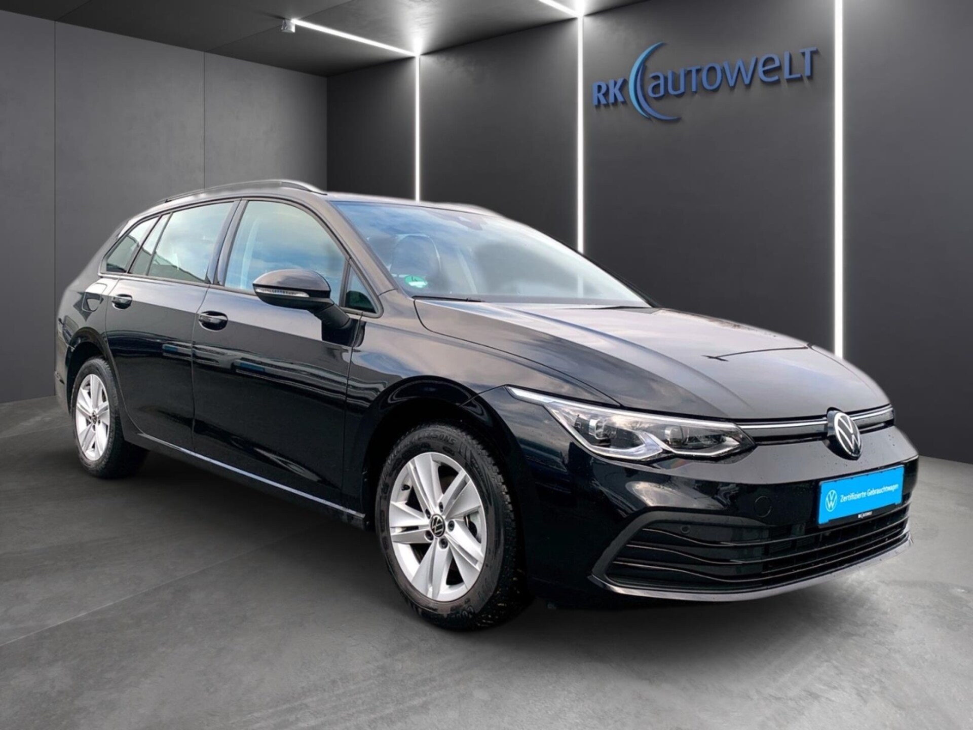 Volkswagen Golf Variant Life
