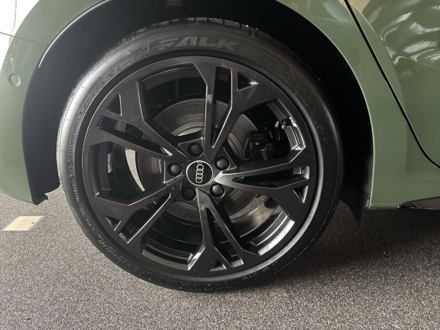 Bild über Audi S3 Sportback TFSI quattro S tronic - für weitere Informationen kontaktieren Sie den Audi Partner