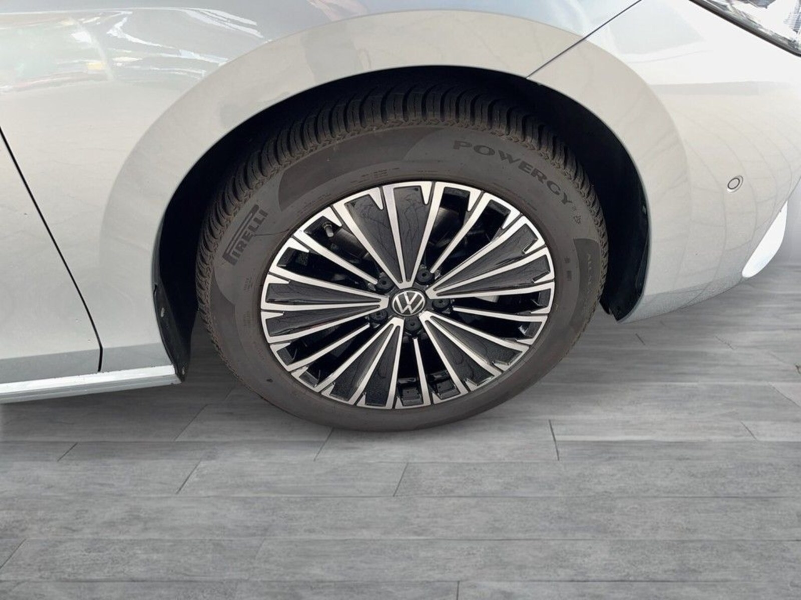Volkswagen Passat – Bild 8