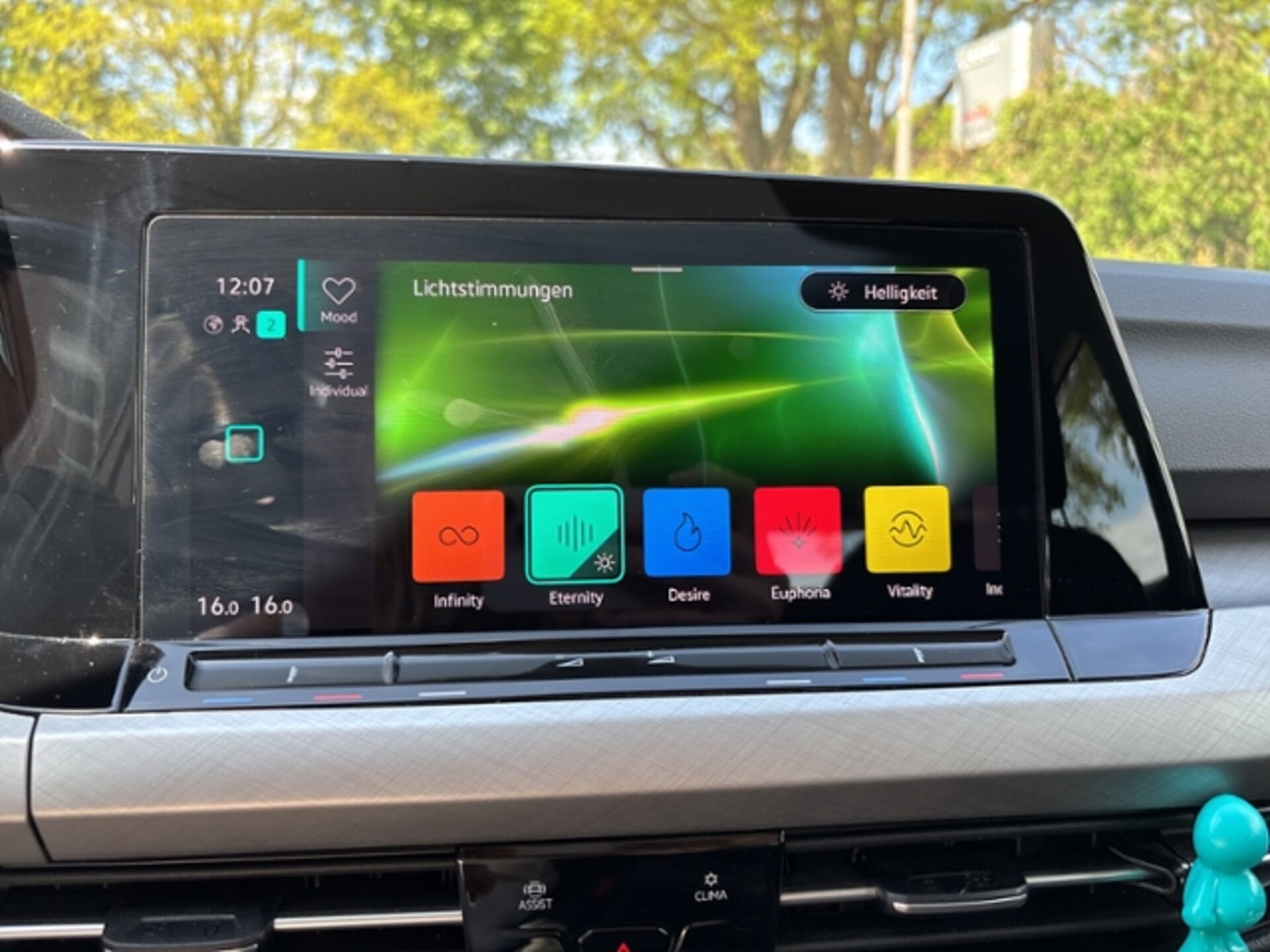 Volkswagen Golf Variant Life
