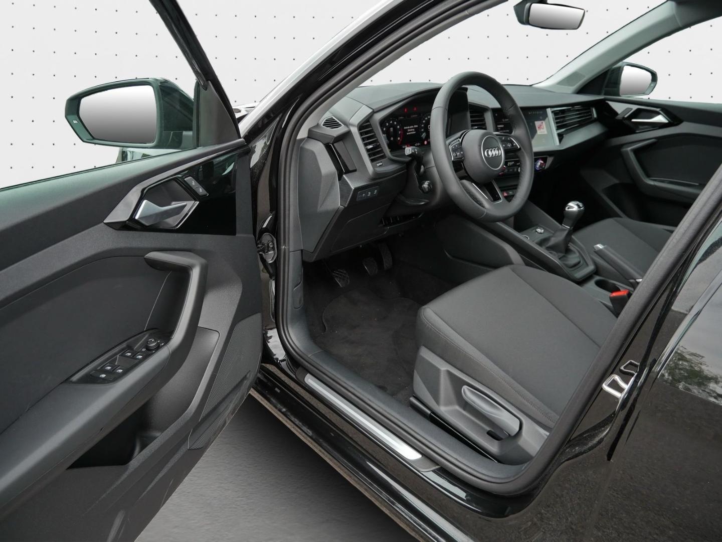 Bild über Audi A1 Sportback advanced 25 TFSI Schaltgetriebe - für weitere Informationen kontaktieren Sie den Audi Partner