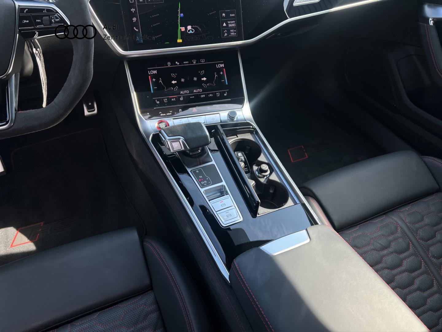 Image about Audi RS 6 Avant performance quattro tiptronic