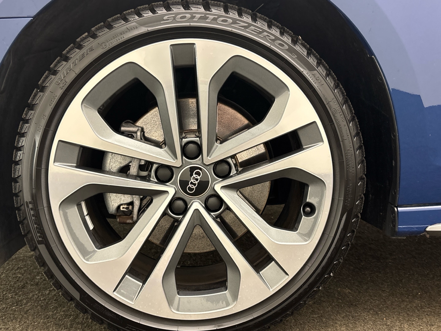 Bild über Audi A3 Sportback TFSI e S line 40 TFSI e S tronic - für weitere Informationen kontaktieren Sie den Audi Partner