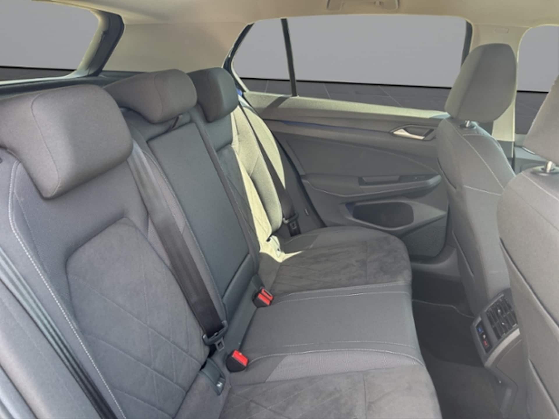 Volkswagen Golf Style