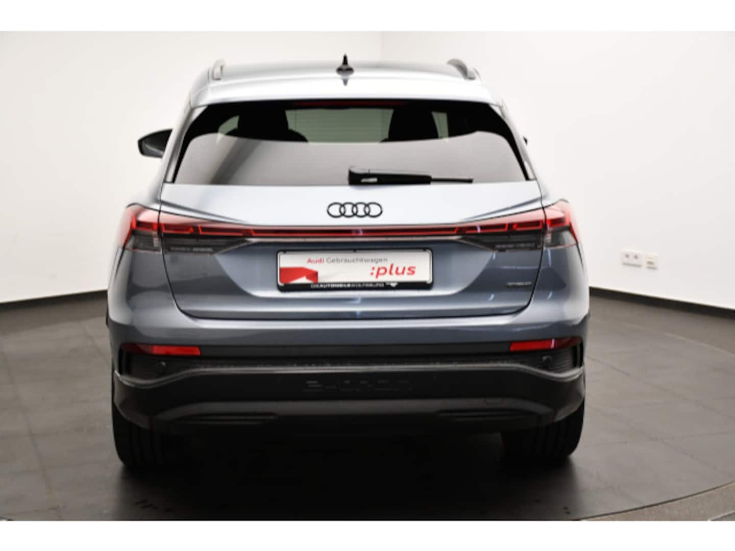 Bild über Audi Q4 e-tron 45 e-tron quattro - für weitere Informationen kontaktieren Sie den Audi Partner