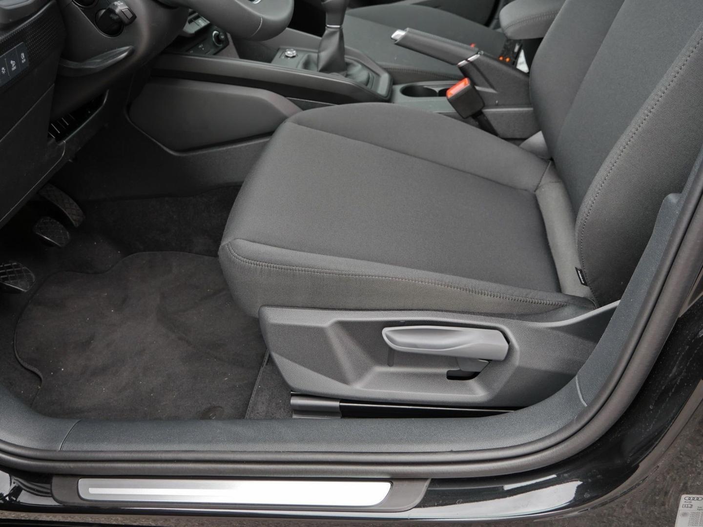 Bild über Audi A1 Sportback advanced 25 TFSI Schaltgetriebe - für weitere Informationen kontaktieren Sie den Audi Partner