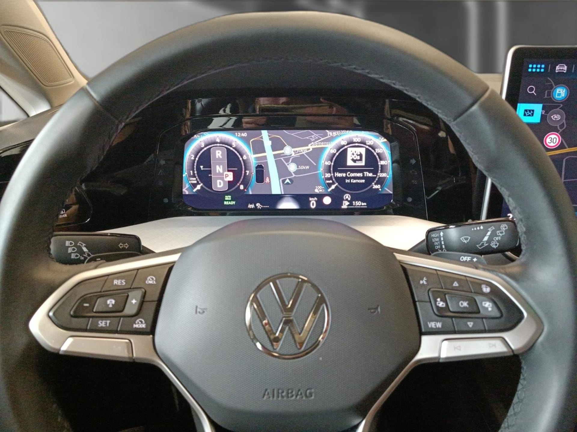 Volkswagen Golf Life