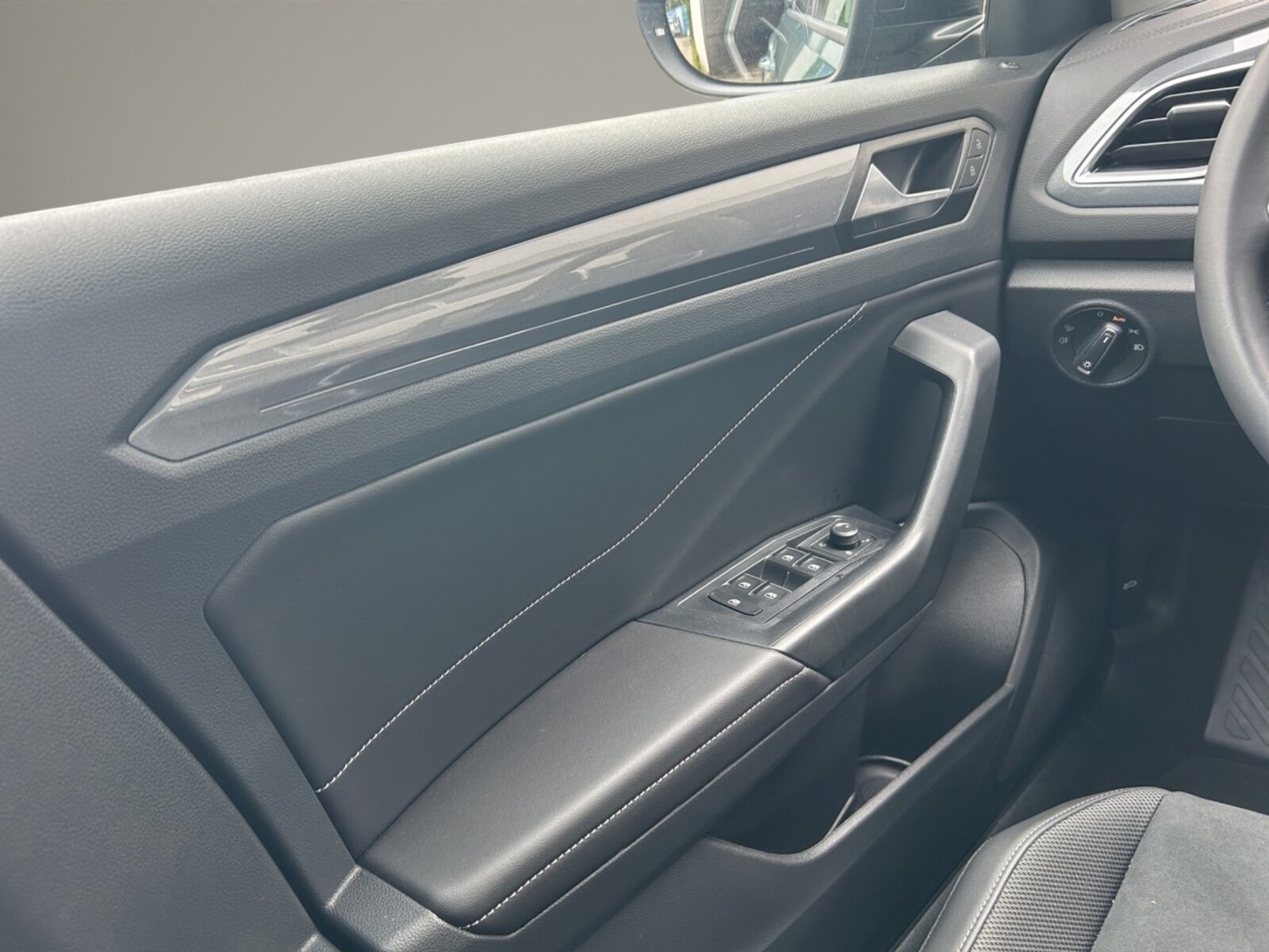 Volkswagen T-Roc – Bild 12