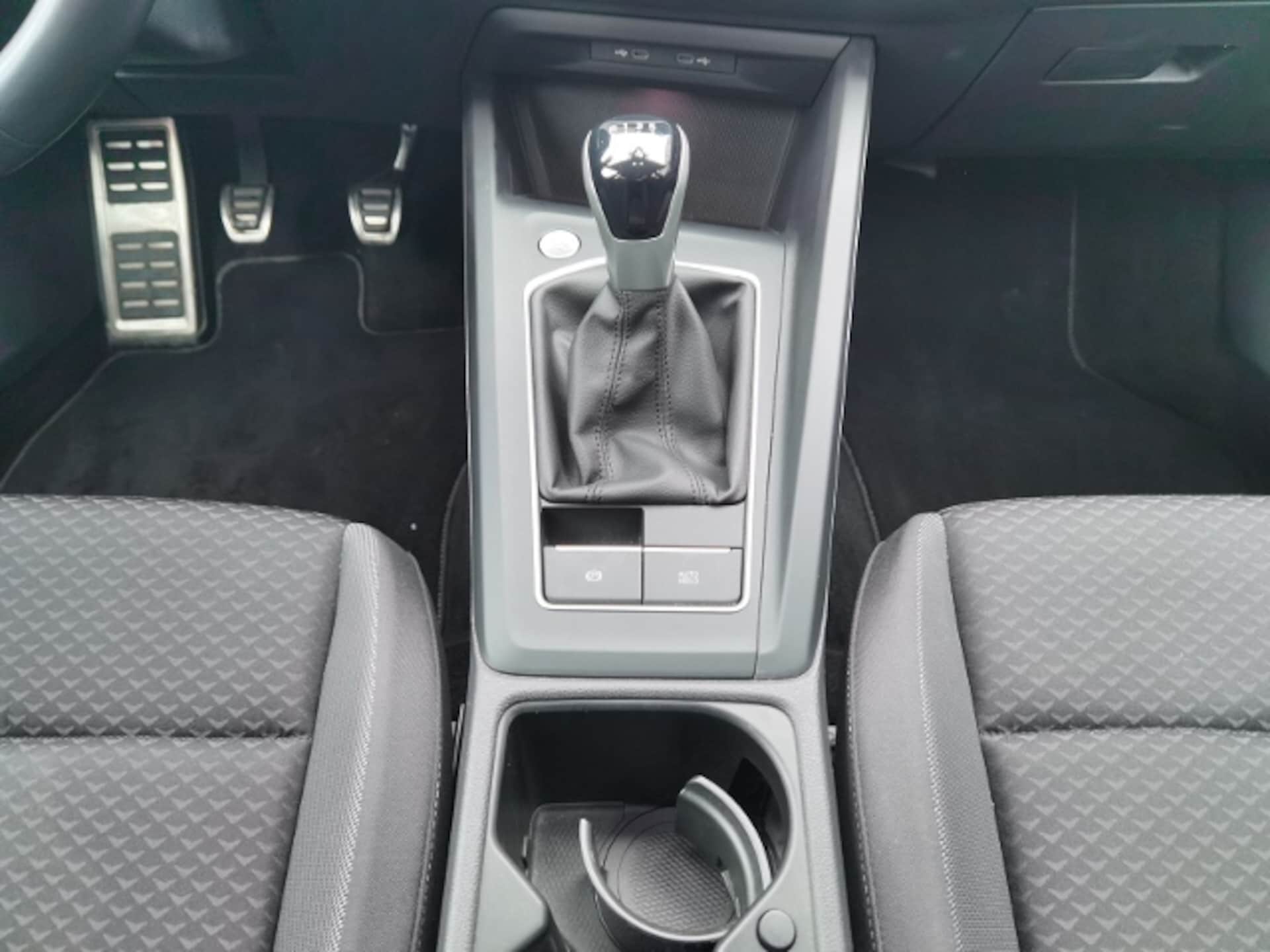 Volkswagen Golf Active