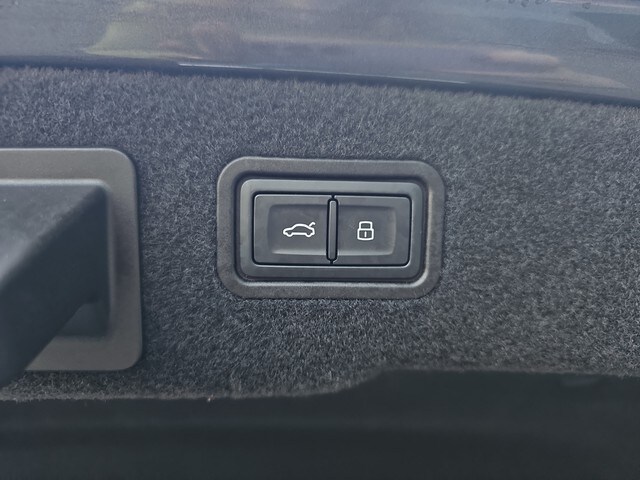 Image about Audi A8 50 TDI quattro tiptronic